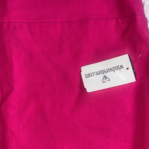 Women’s Medium Barbie Hot pink pencil skirt - Picture 2 of 4